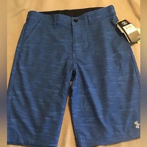 NWT Under Armour Amphibious Shorts, blue, boys size 16, outdoors, UPF 50